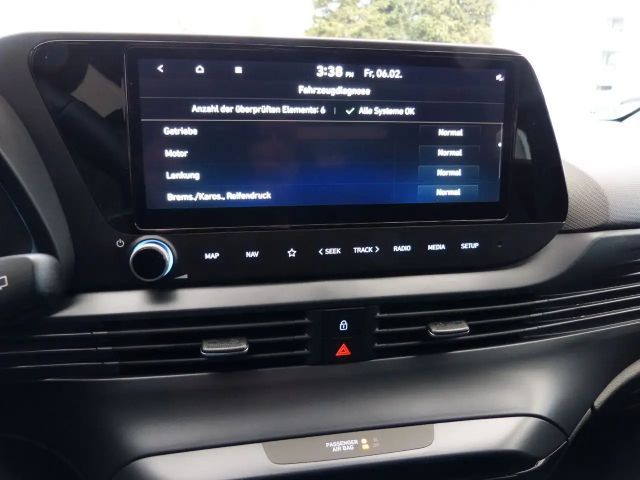 Hyundai i20 NAVI SHZ LHZ APPLE ALU KAMERA