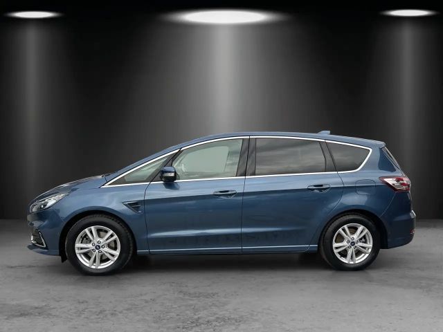 Ford S-Max Titanium