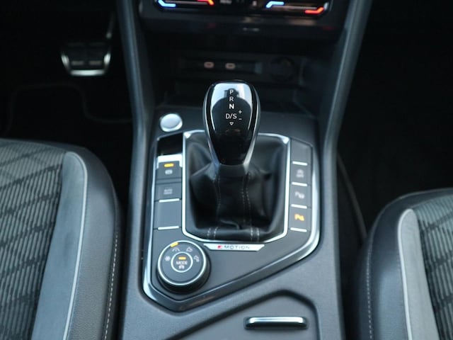 Volkswagen Tiguan 2.0 TDI Allspace DSG R-Line