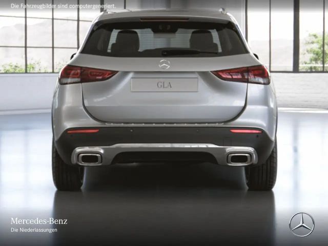 Mercedes-Benz GLA 200 Progressive