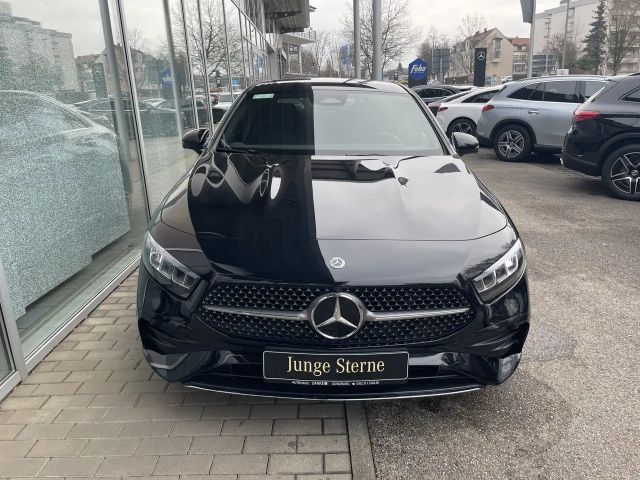 Mercedes-Benz A 200 AMG Line