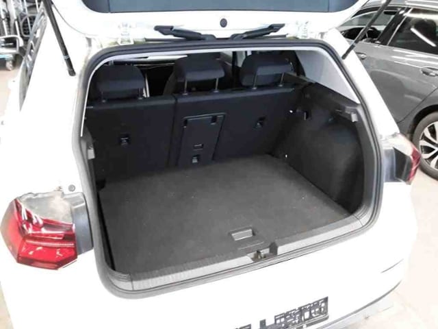 Volkswagen Golf 1.5 TSI Golf VIII IQ.Drive