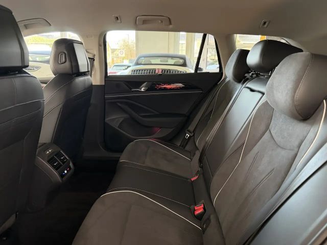 Volkswagen Passat 2.0 TDI Elegance Elegance