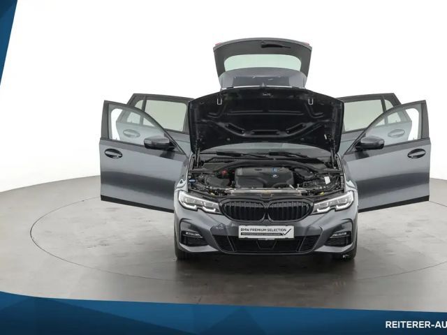 BMW 330 330e M-Sport xDrive