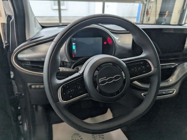 Fiat 500e 42kWh, Komfort+Style-Paket, Garantie