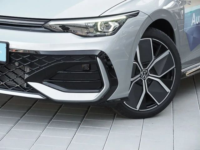 Volkswagen Golf 1.5 eTSI DSG Golf VIII R-Line