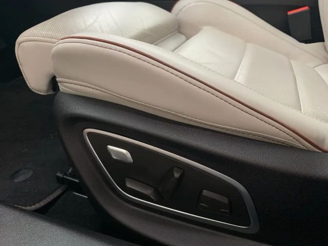 Renault Talisman Combi Estate Initiale Paris