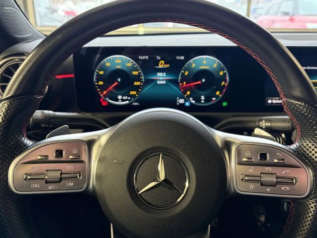 Mercedes-Benz A 200 AMG Line