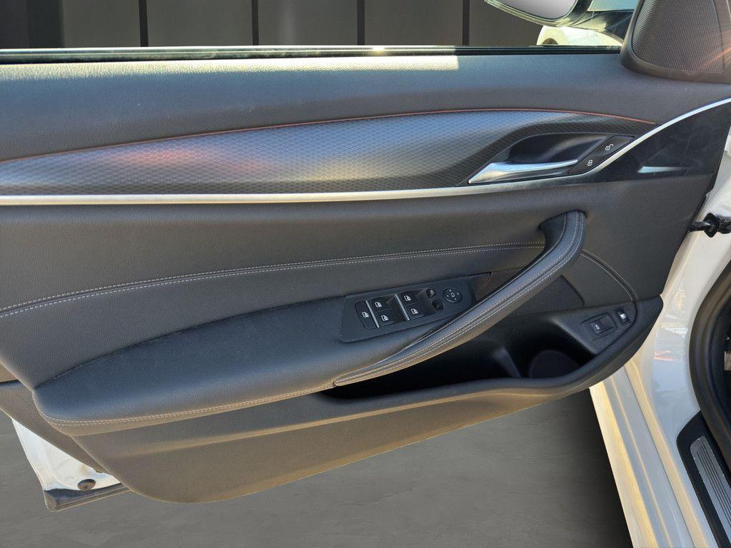 BMW 530 530e M-Sport Touring