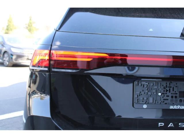 Volkswagen Passat 1.5 eTSI Business Variant