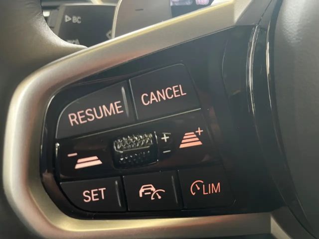 BMW 330 330i M-Sport xDrive