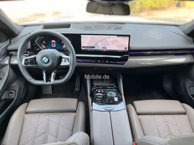 BMW 540 540d M-Sport Touring xDrive