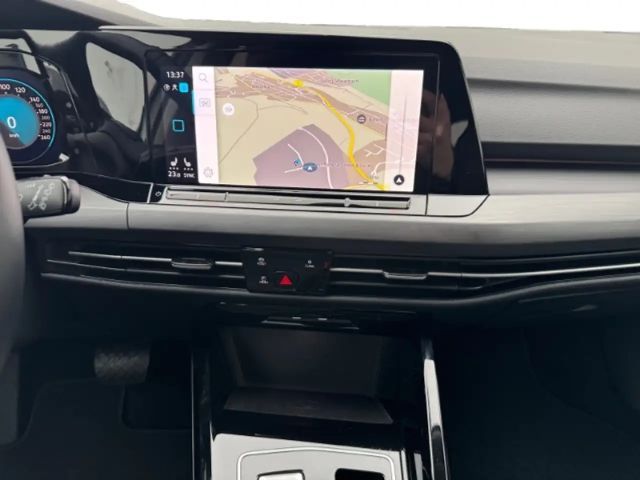 Volkswagen Golf 1.5 eTSI DSG Style Variant