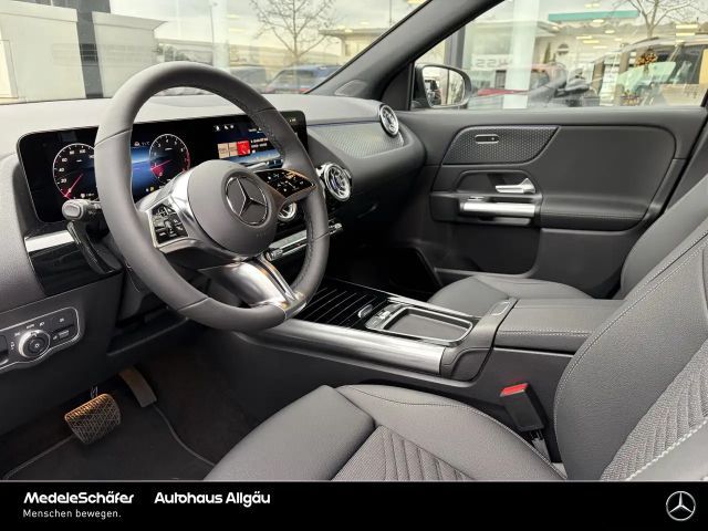 Mercedes-Benz GLA 200 Progressive