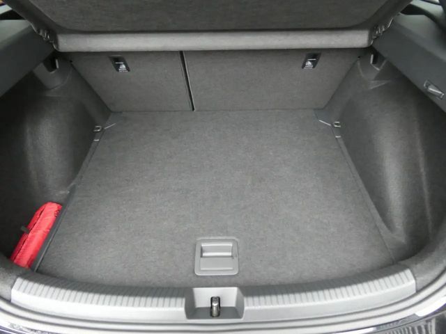 Volkswagen Taigo 1.5 TSI DSG R-Line