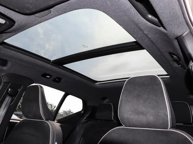 Volvo XC40 Dark Plus