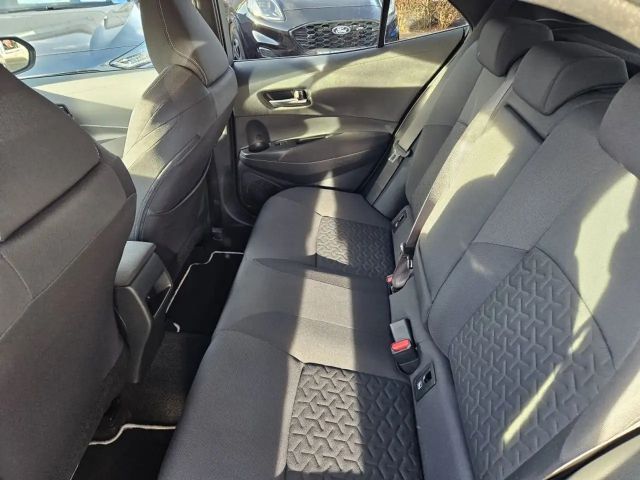 Toyota Corolla Hybride Team D