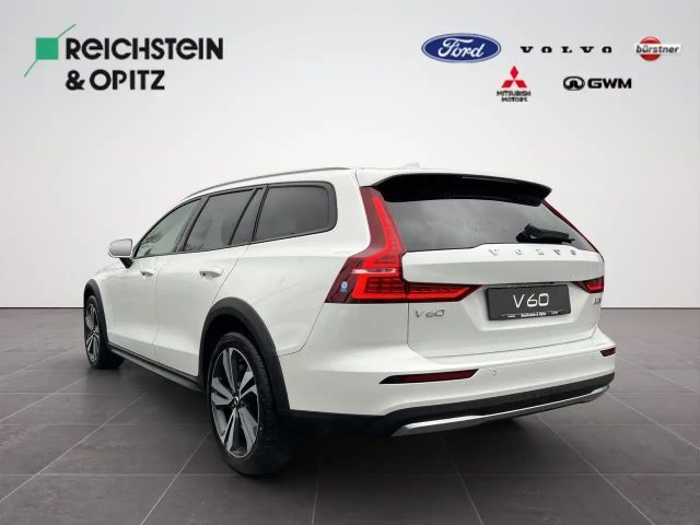 Volvo V60 Cross Country AWD Plus