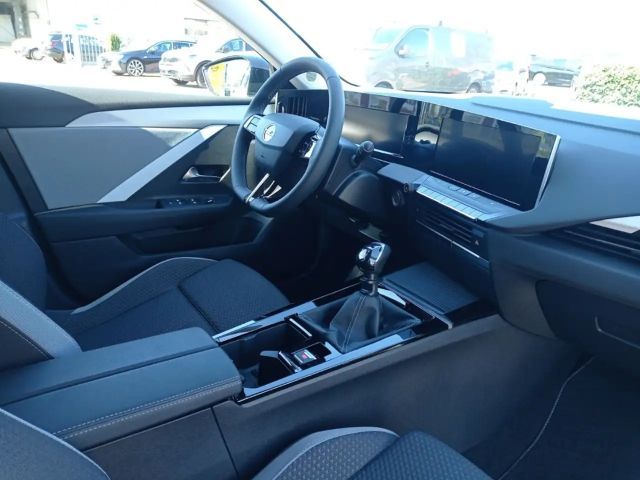 Opel Astra 1.2 Turbo Enjoy Turbo