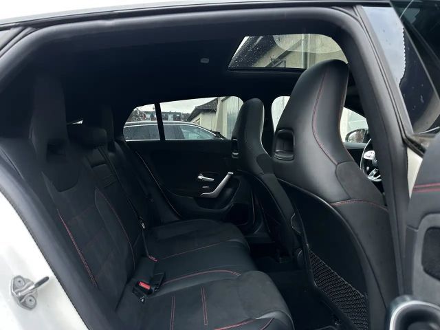 Mercedes-Benz CLA 200 AMG Line Shooting Brake