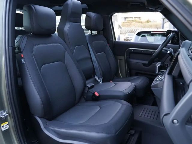 Land Rover Defender 90 Dynamic HSE