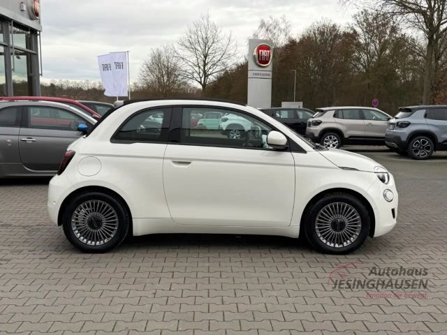 Fiat 500e +Rückfahrkam.+Klimaaut.+Keyless+Tempomat