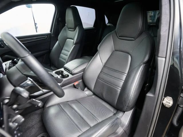 Porsche Cayenne E-Hybrid S Turbo