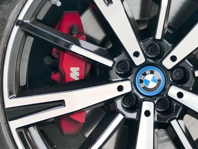 BMW 530 530e M-Sport Sedan