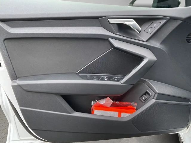 Audi A3 45 TFSI Hybride S-Line Sedan