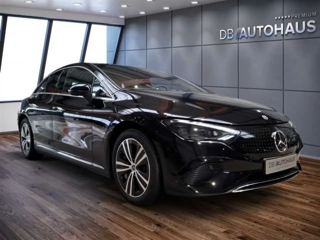 Mercedes-Benz EQE SUV 300