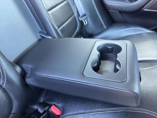 Jaguar XE AWD D200 R-Dynamic S