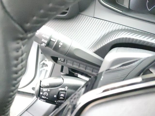 Peugeot 2008 Allure Pack PureTech