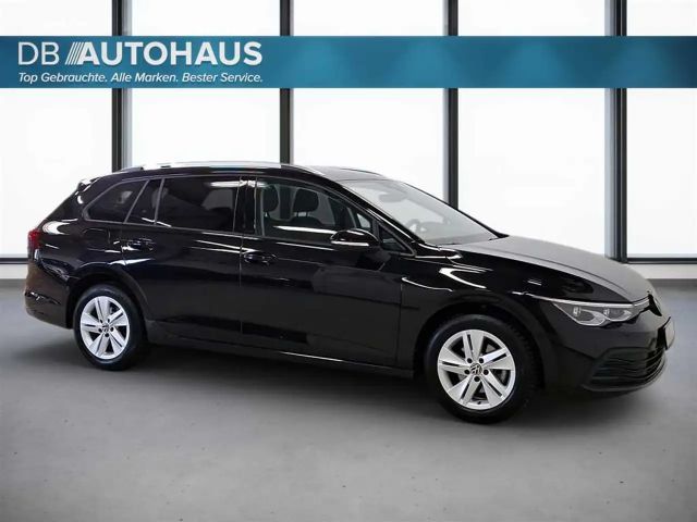 Volkswagen Golf 1.5 eTSI DSG Life