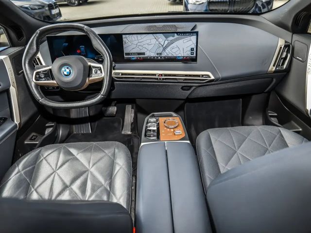 BMW iX xDrive40