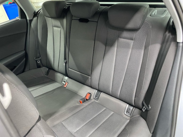 Audi A4 40 TDI Avant S-Tronic