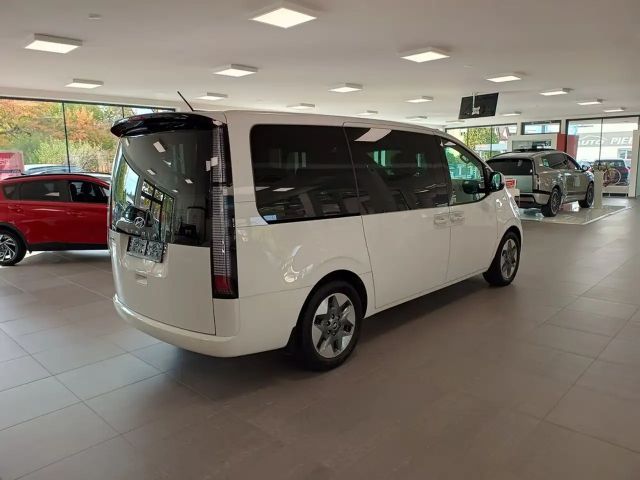 Hyundai Staria Trend
