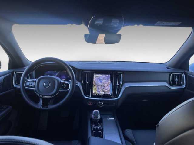 Volvo V60 Cross Country AWD Plus