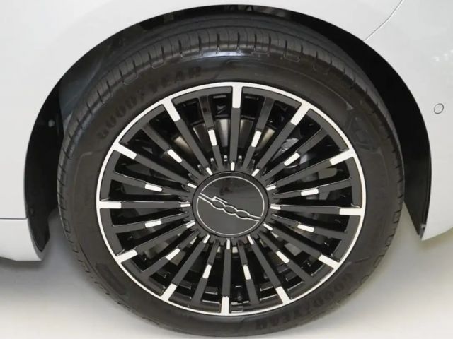 Fiat 500e 42 kWh La Prima