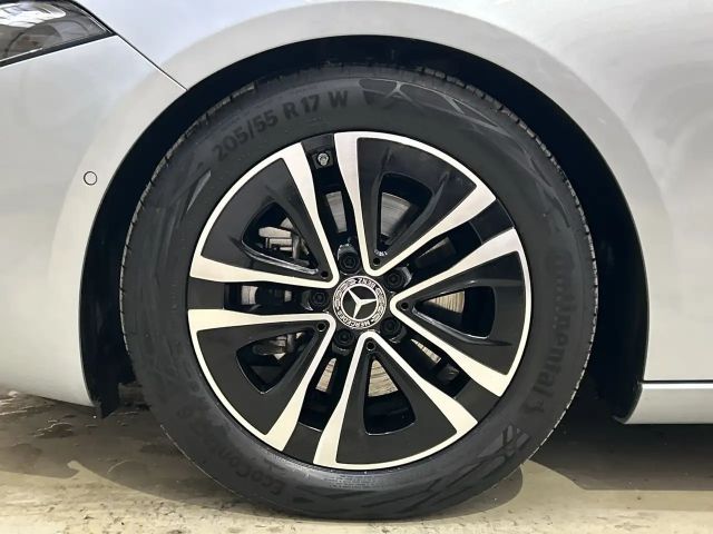 Mercedes-Benz A 180 A 180 d Hatchback