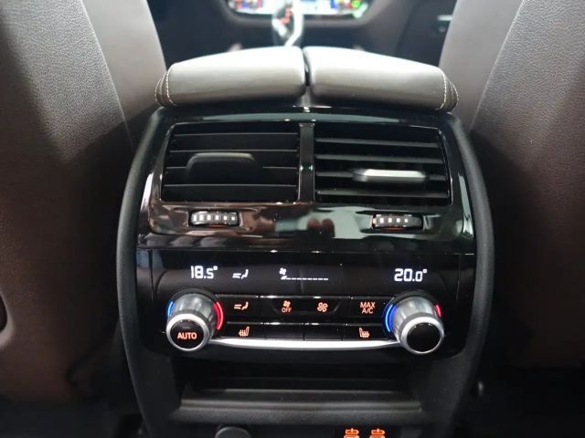 BMW 520 520d Luxury Line Sedan xDrive