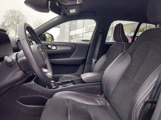 Volvo XC40 R-Design Recharge T4