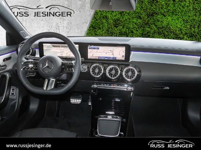 Mercedes-Benz CLA 220 4MATIC Coupé