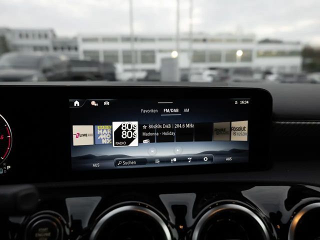 Mercedes-Benz A 180 A 180 d Progressive