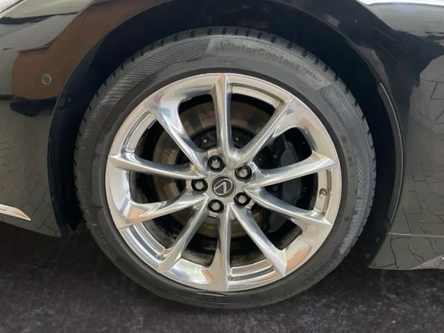 Lexus LS-Serie 4x4 Luxury Line