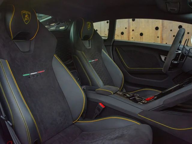 Lamborghini Huracan AWD EVO