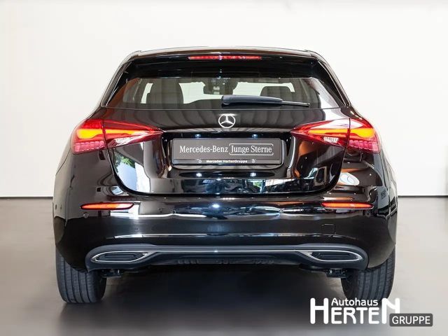 Mercedes-Benz A 200 Progressive
