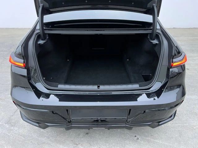 BMW 740 740d M-Sport Sedan xDrive