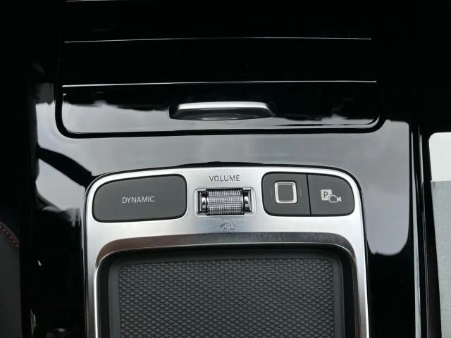 Mercedes-Benz CLA 200 AMG Line Coupé