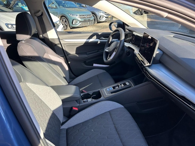 Volkswagen Golf 1.5 eTSI DSG Golf VIII