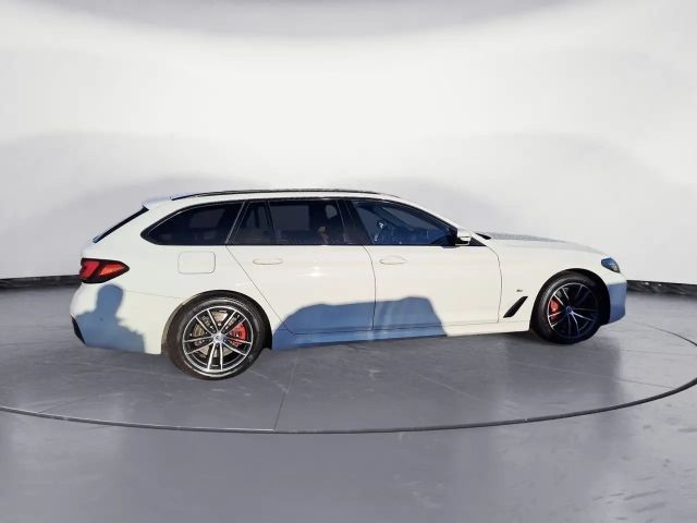 BMW 540 540d M-Sport Touring xDrive